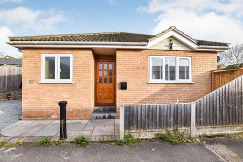 1 bedroom detached bungalow for sale, High Road, Benfleet