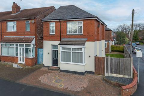 3 bedroom detached house for sale, Woodstock Avenue, Stockport SK5