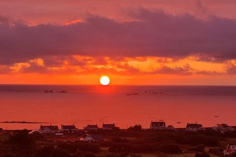 4 bedroom detached house for sale, Rue De l'Ardaine, St. Pierre Du Bois, Guernsey, Channel Islands