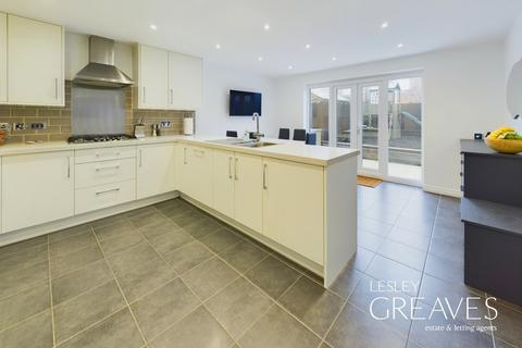 55 Bradstone Drive, Mapperley, Nottingham, NG3 5SY