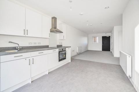 2 bedroom flat to rent, Thames Road Barking IG11