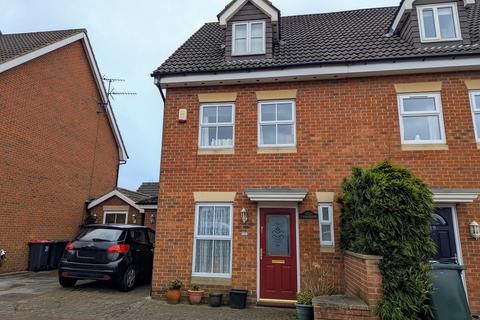 3 bedroom townhouse for sale, Companions Close, Wickersley