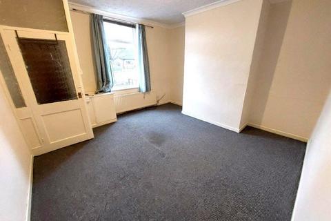 2 bedroom terraced house to rent, Spring Lane, Radcliffe