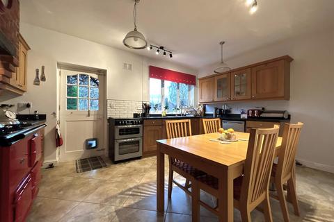 4 bedroom house for sale, Greenhill Road, Halesowen