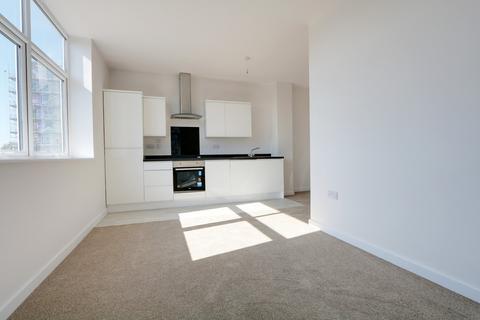 2 bedroom apartment for sale, Victoria Avenue, Southend-On-Sea SS2