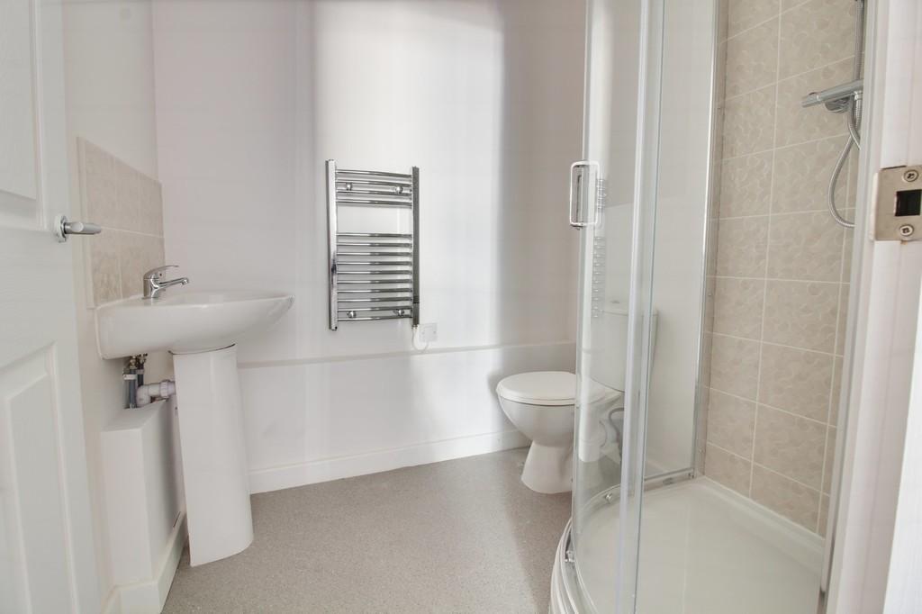 27 Pinnacle en suite