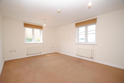 2 bedroom flat to rent, College Way, Bristol BS34