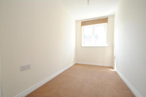 2 bedroom flat to rent, College Way, Bristol BS34