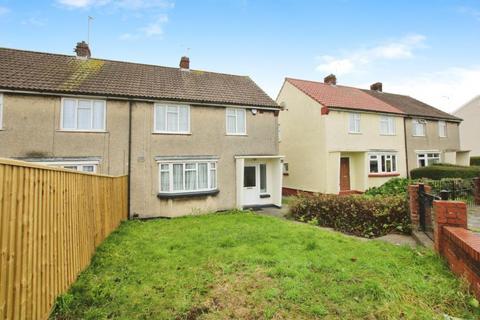 3 bedroom semi-detached house to rent, Northcote Road, Bristol BS16