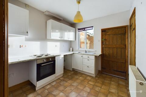 2 bedroom terraced house for sale, Barton Turn, Barton Under Needwood