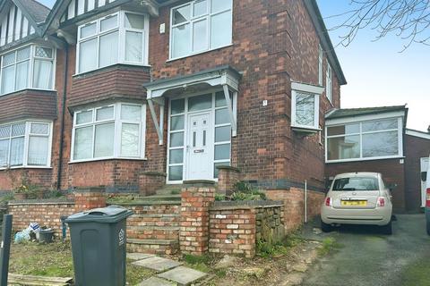 4 bedroom semi-detached house to rent, Narborough Road, Leicester