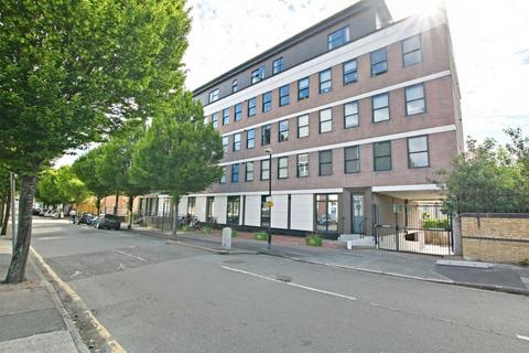 2 bedroom apartment to rent, Stephenson House, Gravesend DA12