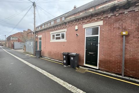 2 bedroom apartment to rent, Greenwell Street, Darlington