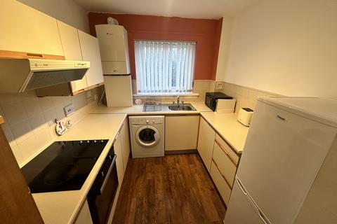 2 bedroom flat to rent, Blairbeth Road, Rutherglen G73