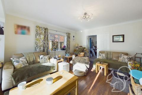 102 Halstead Road, Stanway, Colchester, CO3 0JR