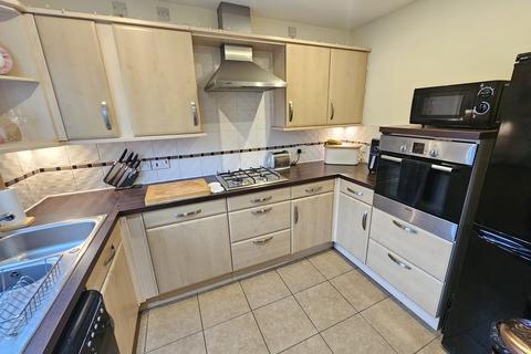 3 bedroom link detached house to rent, Grisedale Close, Middleton, M24 5RB