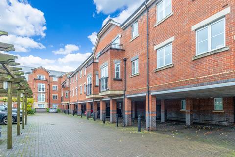 Parking to rent, Rowland Hill Court Parking