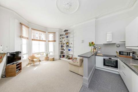 2 bedroom flat for sale, Sinclair Gardens, London W14