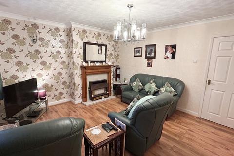 3 bedroom semi-detached house for sale, Ardern Avenue, Dawley, Telford, TF4 2AW.