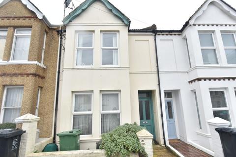 2 bedroom maisonette to rent, Ruskin Road, Hove