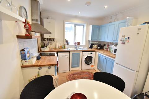 2 bedroom maisonette to rent, Ruskin Road, Hove