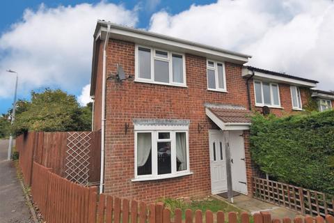 3 bedroom end of terrace house to rent, Bridle Way, Telscombe Cliffs, Peacehaven, BN10 7DF