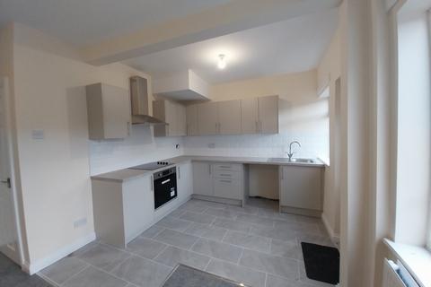 3 bedroom terraced house to rent, Scarborough Crescent, Maltby, S66 7HL