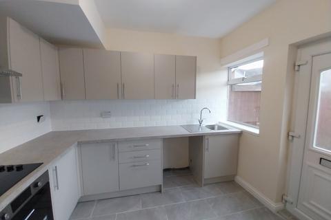 3 bedroom terraced house to rent, Scarborough Crescent, Maltby, S66 7HL