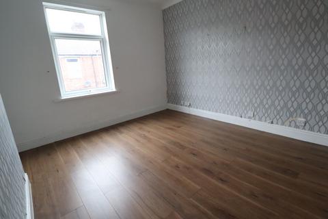 2 bedroom terraced house to rent, Clifton Avenue, Rotherham S65