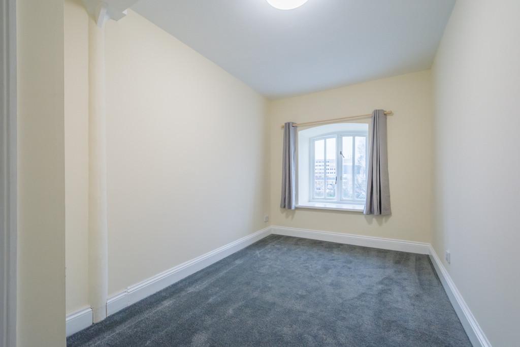 Waterfront House - Flat 5 -8
