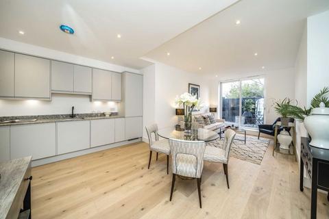 2 bedroom flat for sale, Kingsbridge Avenue, London W3