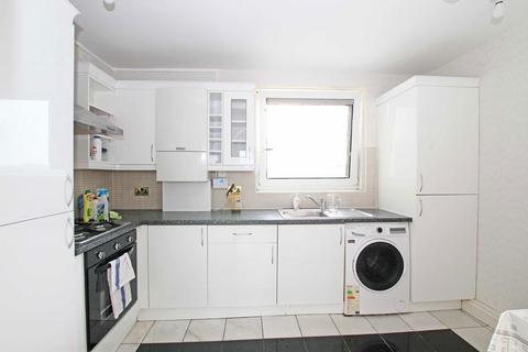 2 bedroom flat to rent, Queensdale Crescent, London W11