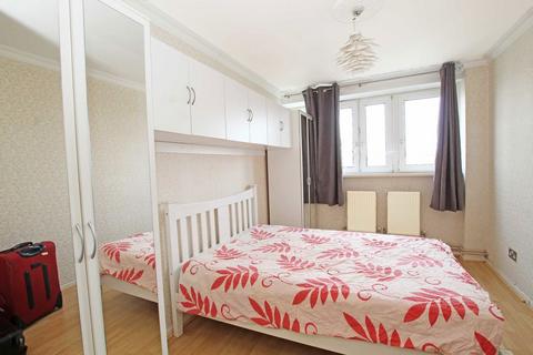 2 bedroom flat to rent, Queensdale Crescent, London W11