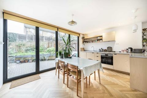 3 bedroom house for sale, Torridge Gardens, London SE15