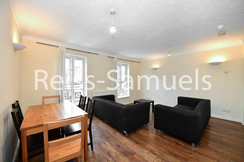 5 bedroom semi-detached house to rent, Ambassador Square, London E14