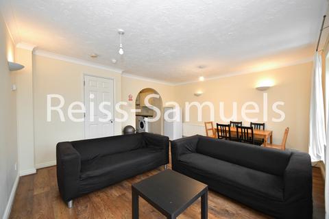 5 bedroom semi-detached house to rent, Ambassador Square, London E14