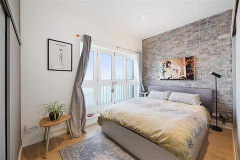 2 bedroom flat for sale, Maidstone Buildings Mews, SE1