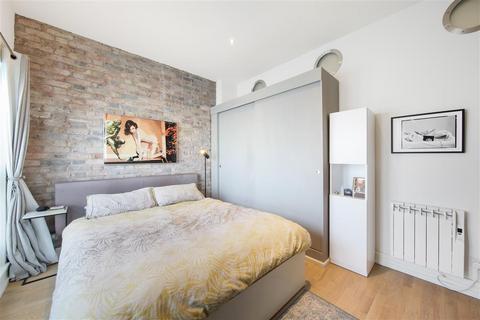 2 bedroom flat for sale, Maidstone Buildings Mews, SE1