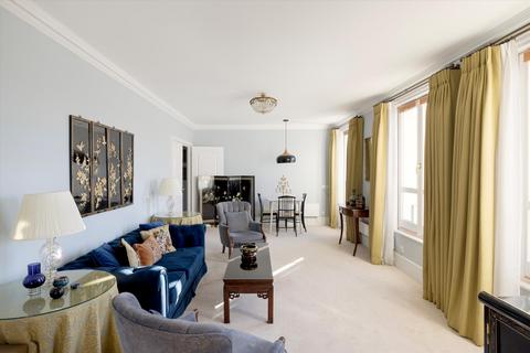 1 bedroom flat for sale, Ladbroke Terrace, London, W11