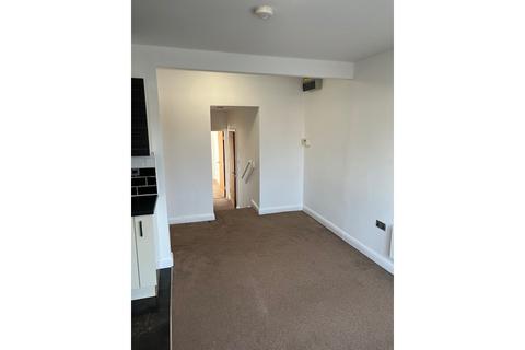 2 bedroom apartment to rent, Bristol Road South, Northfield, Birmingham