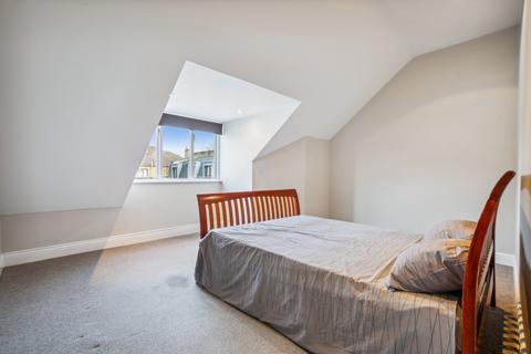 2 bedroom flat for sale, Prince of Wales Terrace, London