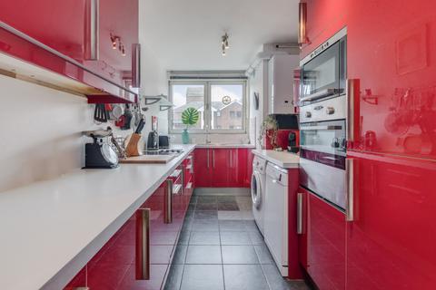 1 bedroom flat for sale, Pepper Street, London