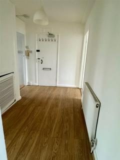 2 bedroom apartment to rent, Beech Lawns, Torrington Park, North Finchley, London, N12