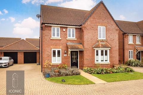 4 bedroom detached house for sale, Broom Close, Horsford, Norwich