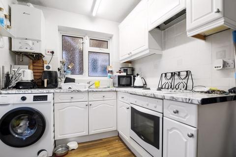 2 bedroom property for sale, Iron Mill Lane, Crayford