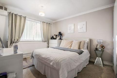 2 bedroom property for sale, Iron Mill Lane, Crayford