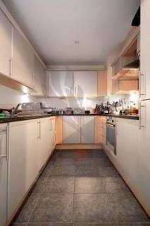 2 bedroom apartment to rent, Grosvenor Court, Limehouse E14