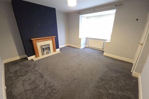 3 bedroom terraced house to rent, Ford View, Dudley