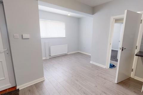 2 bedroom property to rent, Crescent Road, Middlesbrough, TS1 4QP