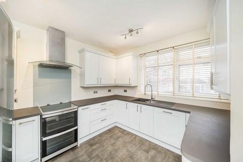 5 bedroom house to rent, Farquhar Road, London SW19